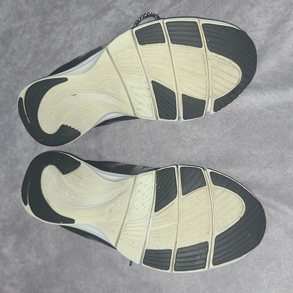 NEW BALANCE 711 V3 Cross Trainer - Picture 5 of 14